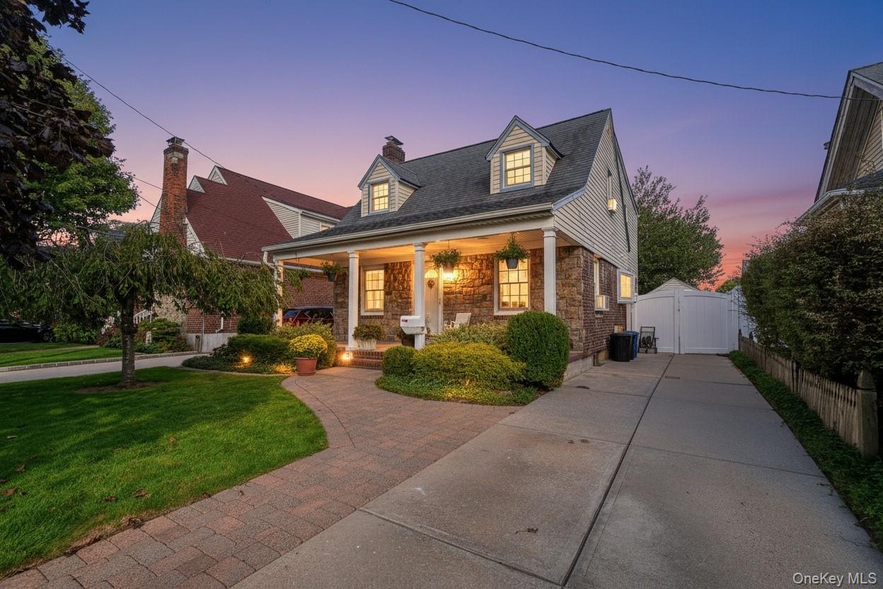 #1 photo, 2531 Mount Avenue, Oceanside , NY 11572