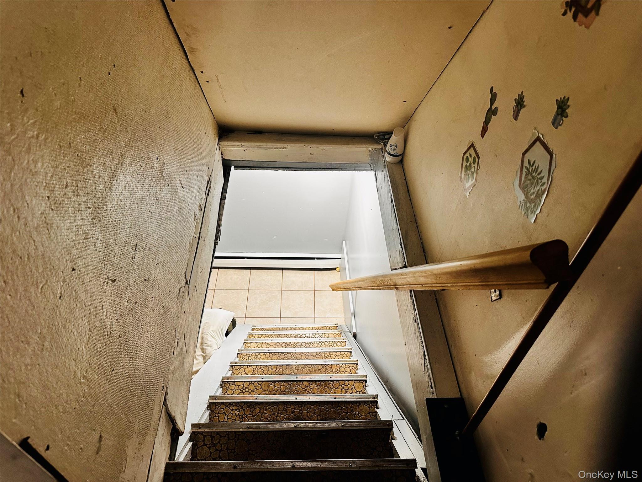 #9 photo, 17 Flint Avenue, Hempstead , NY 11550