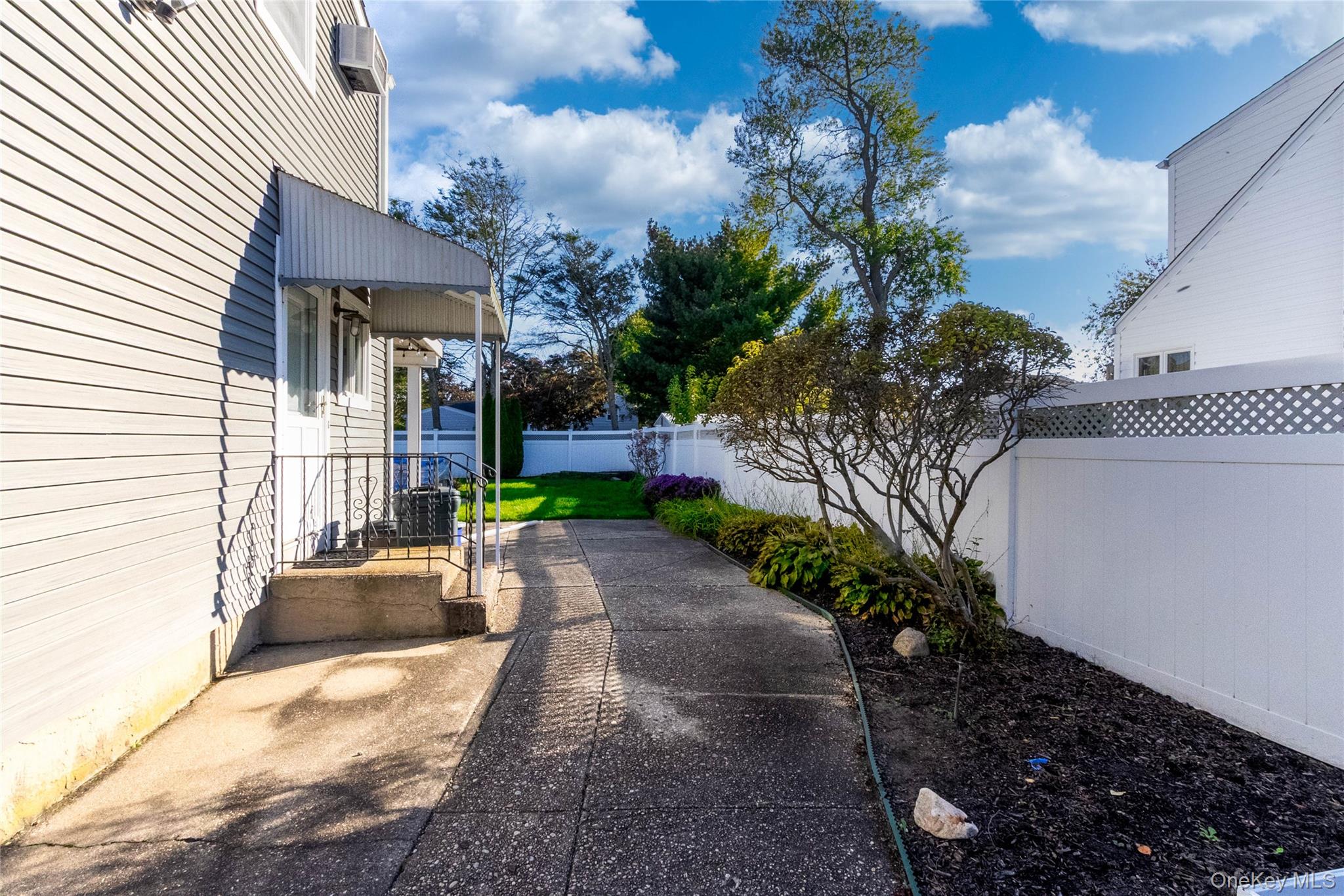 #10 photo, 24 Dulittle Street, North Babylon , NY 11703