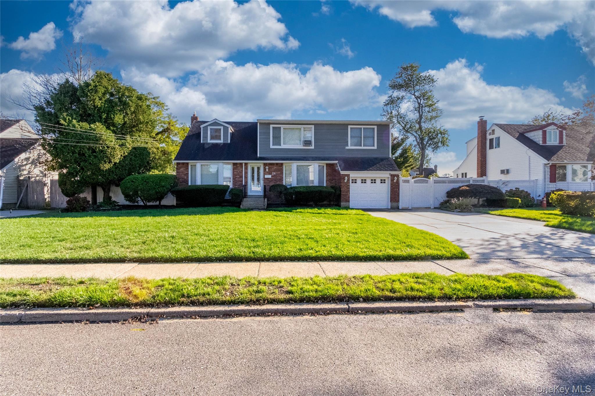 #3 photo, 24 Dulittle Street, North Babylon , NY 11703