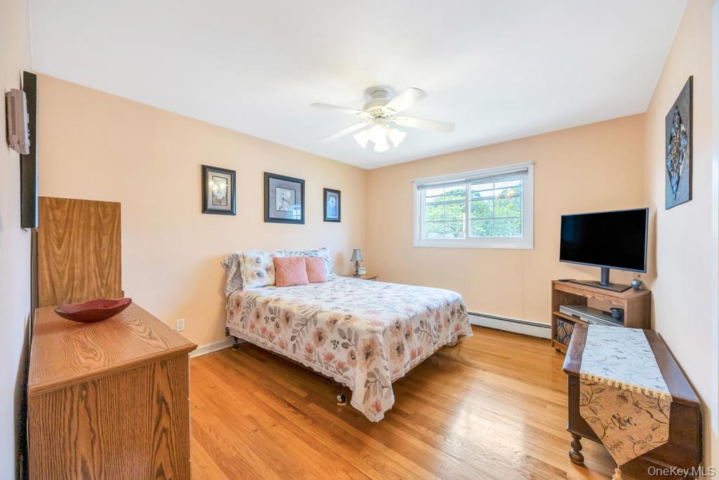 #18 photo, 338 Stewart Avenue, Bethpage , NY 11714