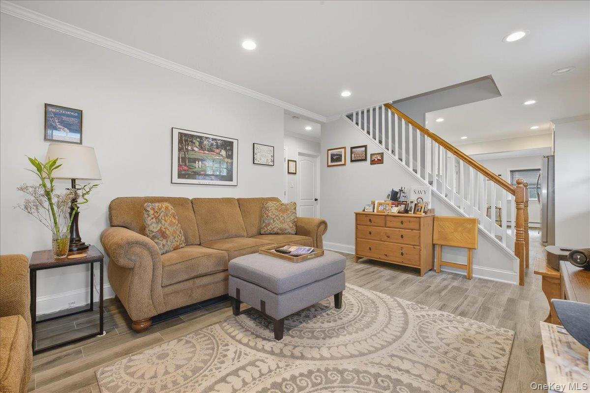 #4 photo, 59 Cotton Lane, ナッソー郡 Levittown , NY 11756