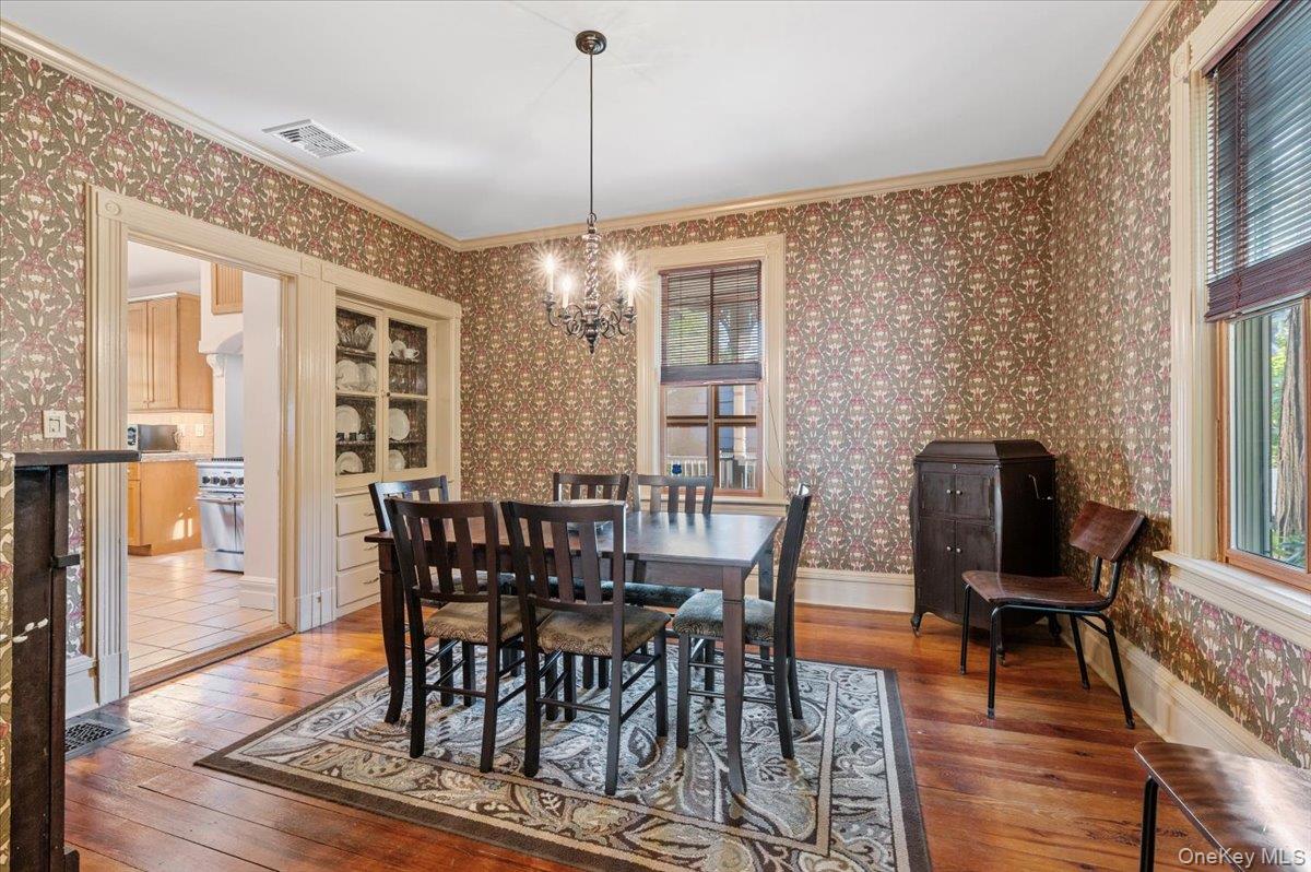 #11 photo, 9 Maple Avenue, Sea Cliff , NY 11579