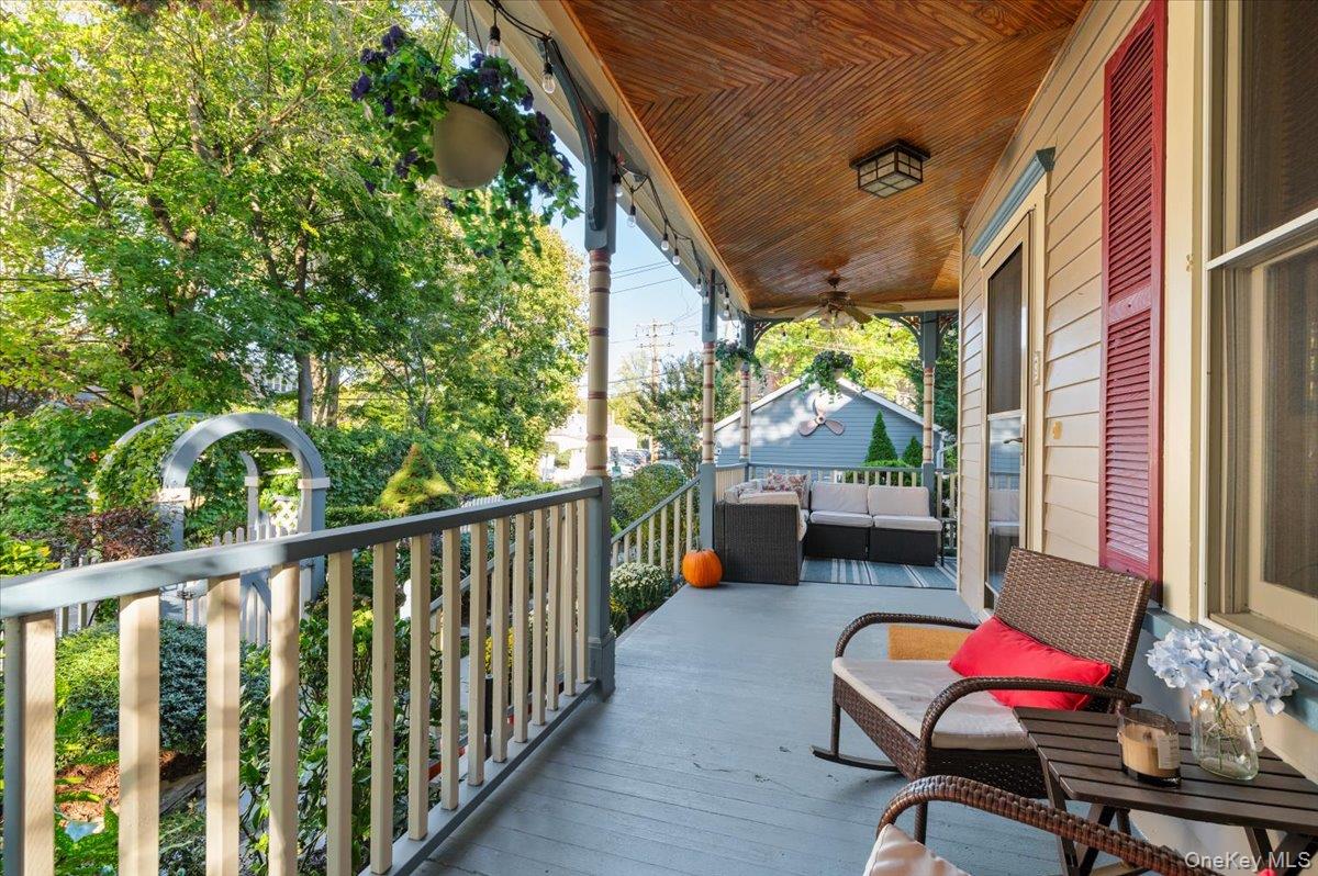 #5 photo, 9 Maple Avenue, Sea Cliff , NY 11579