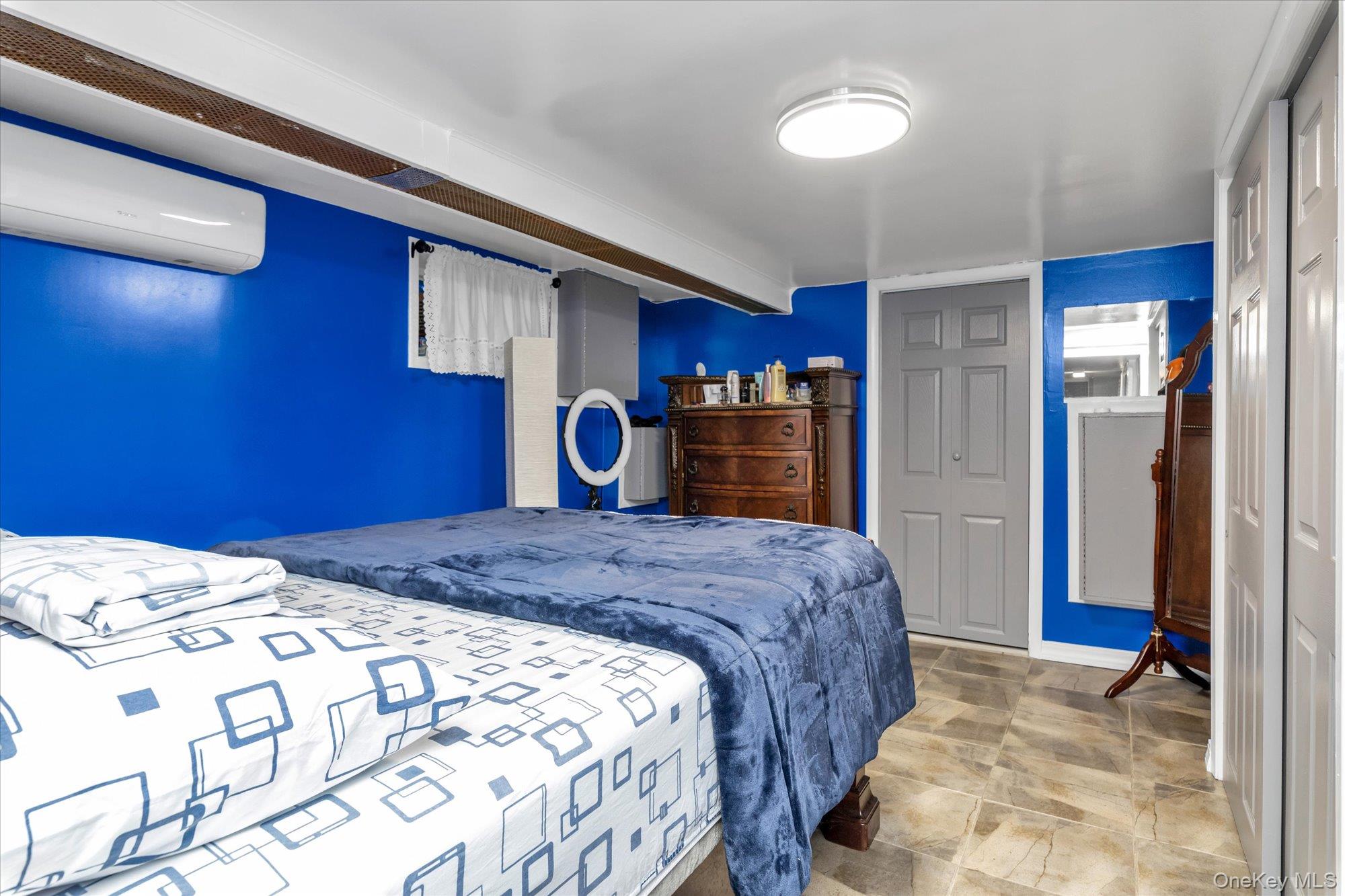 #19 photo, 84-11 106th Avenue, Ozone Park , NY 11417