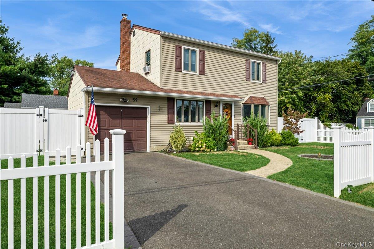 #2 photo, 59 Grand Place, East Northport , NY 11731