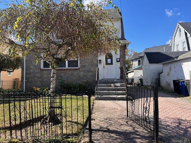 #1 photo, 100-24 210th Street, クイーンズ区 Queens Village , NY 11429