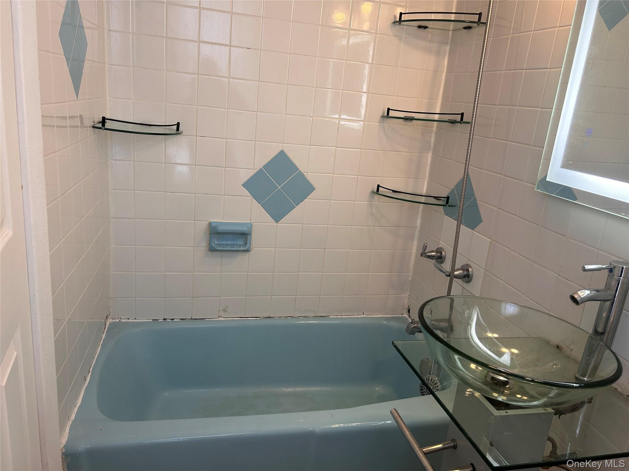 #15 photo, 100-24 210th Street, クイーンズ区 Queens Village , NY 11429