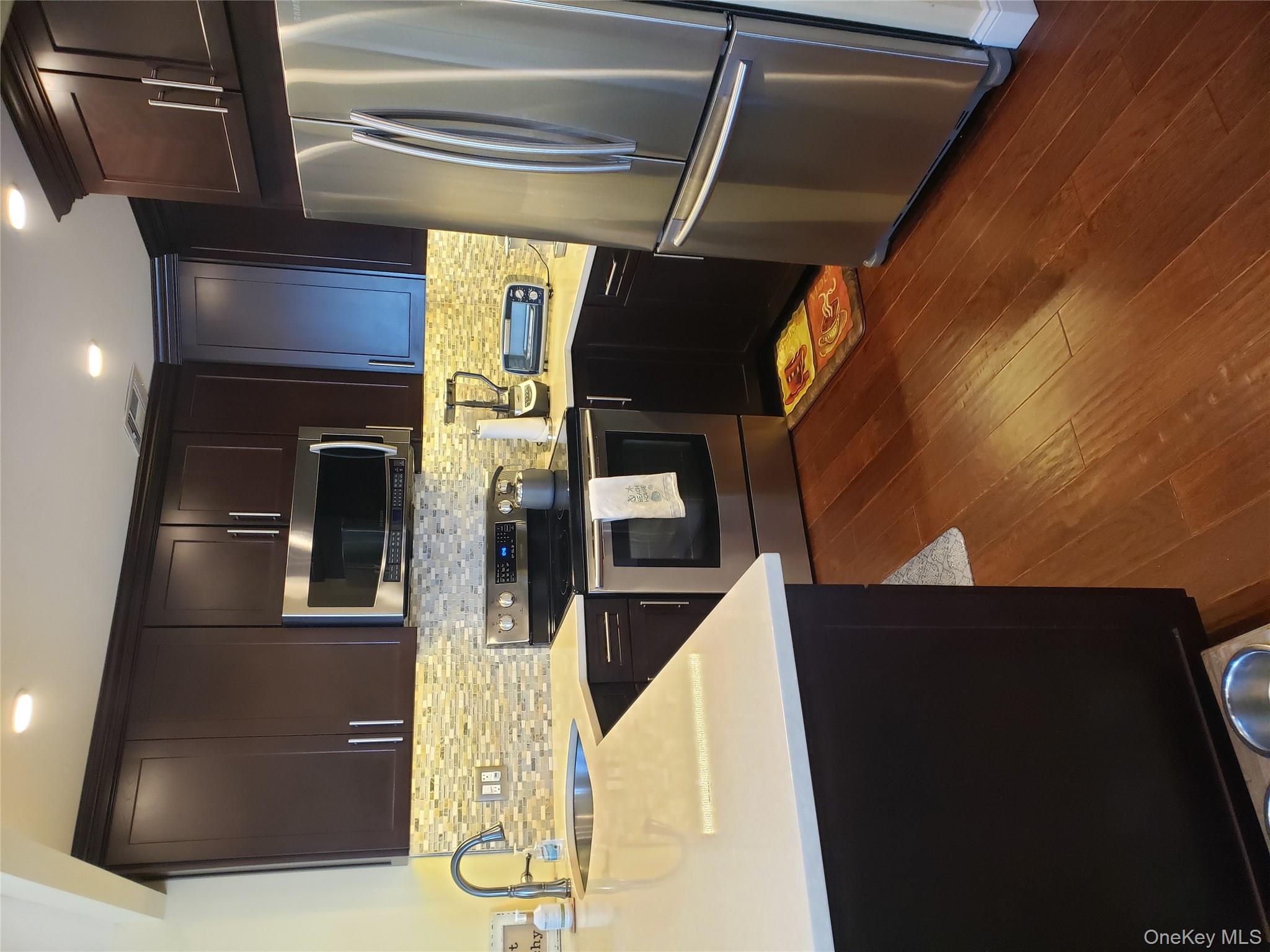 #12 photo, 100 W Broadway, ナッソー郡 Long Beach , NY 11561