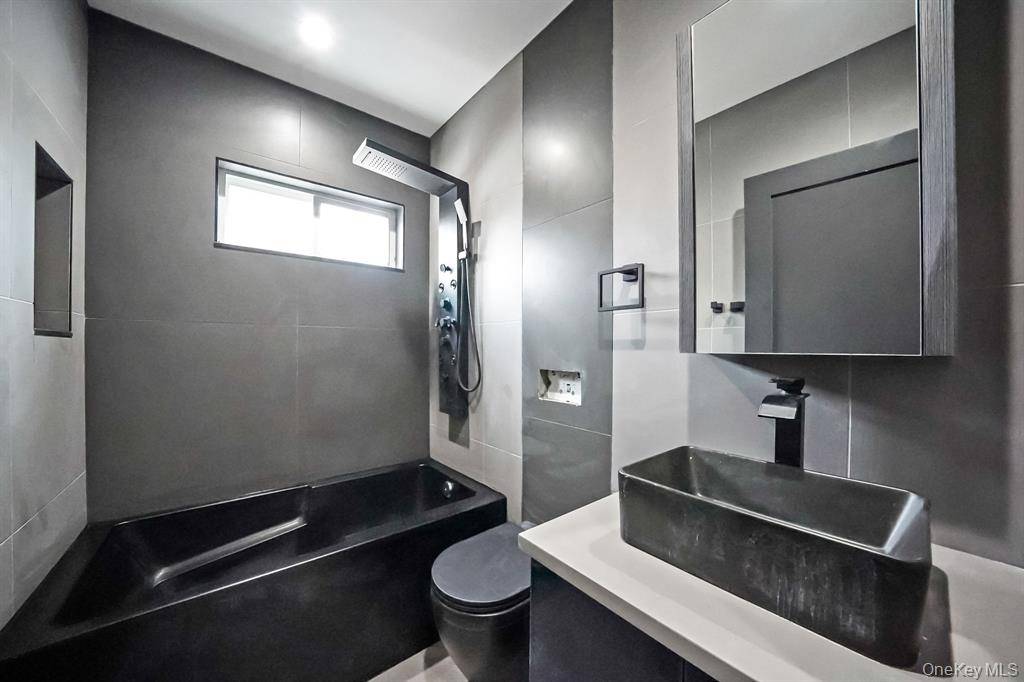 #14 photo, 139-11 Linden Boulevard, Jamaica , NY 11436