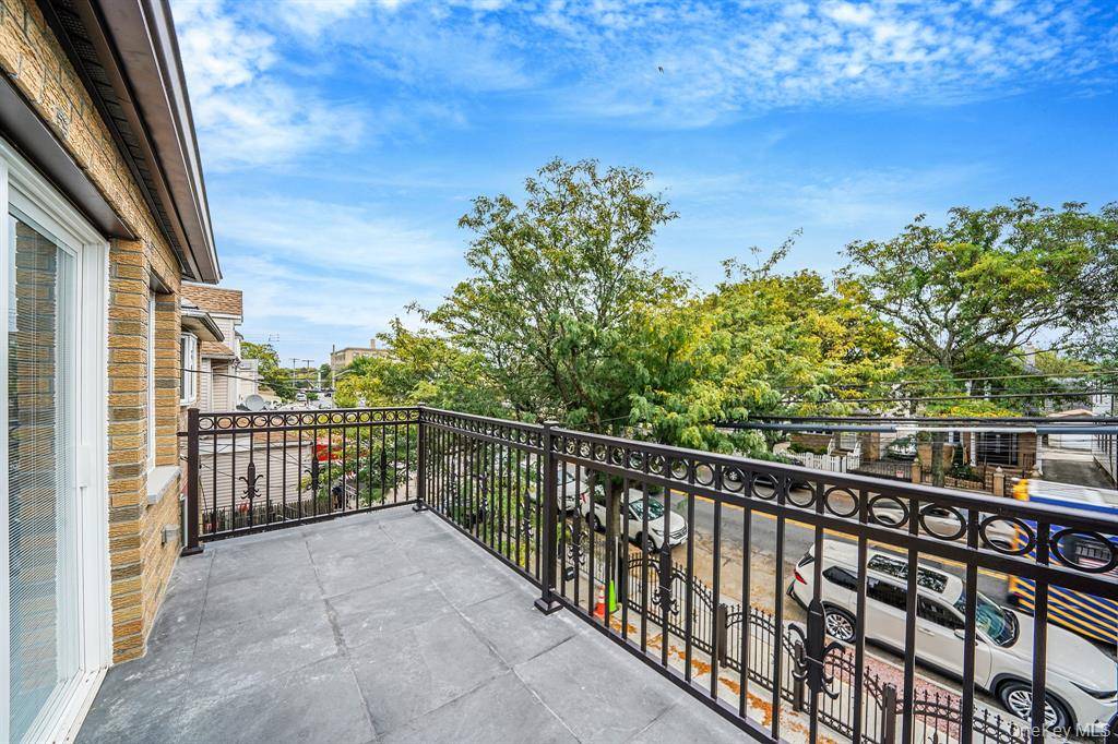 #18 photo, 139-11 Linden Boulevard, Jamaica , NY 11436