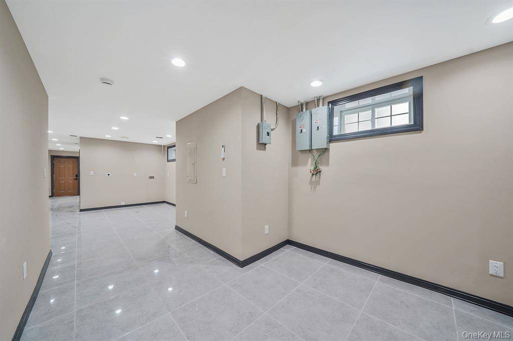 #8 photo, 139-11 Linden Boulevard, Jamaica , NY 11436