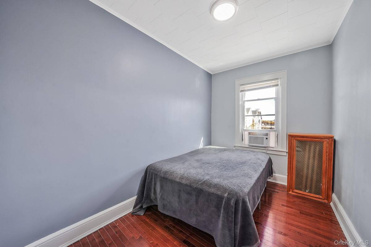 #26 photo, 110-35 107th Street, Ozone Park , NY 11417