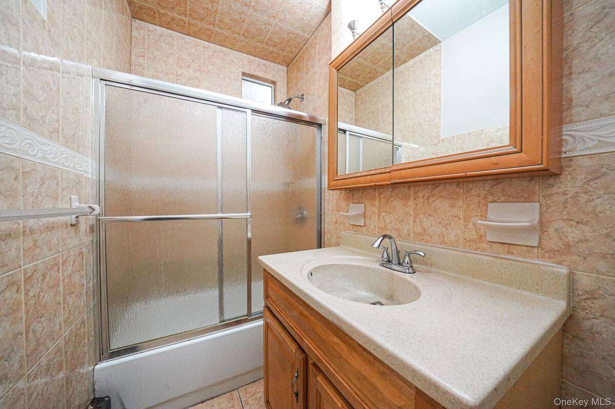 #28 photo, 110-35 107th Street, Ozone Park , NY 11417