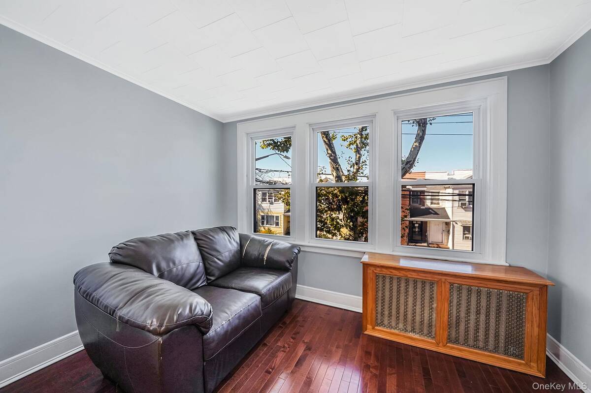 #31 photo, 110-35 107th Street, Ozone Park , NY 11417