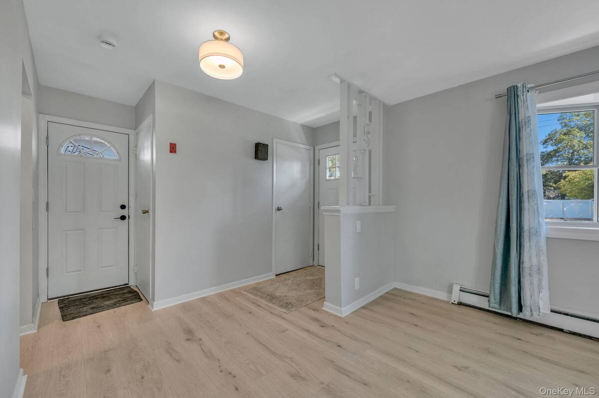 #3 photo, 6 Bonny Drive, Mastic , NY 11950