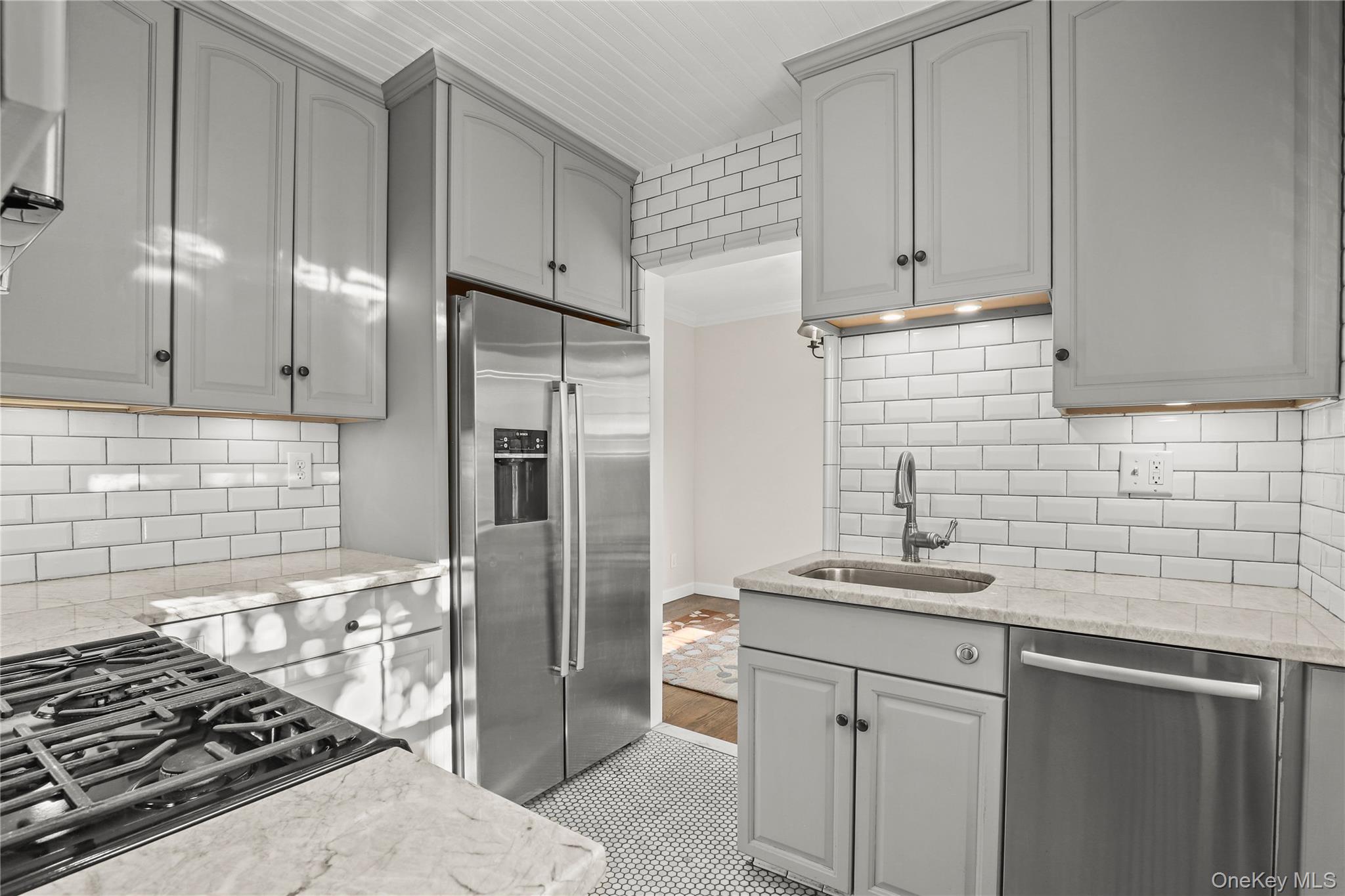 #7 photo, 6 Brooklands, Bronxville , NY 10708