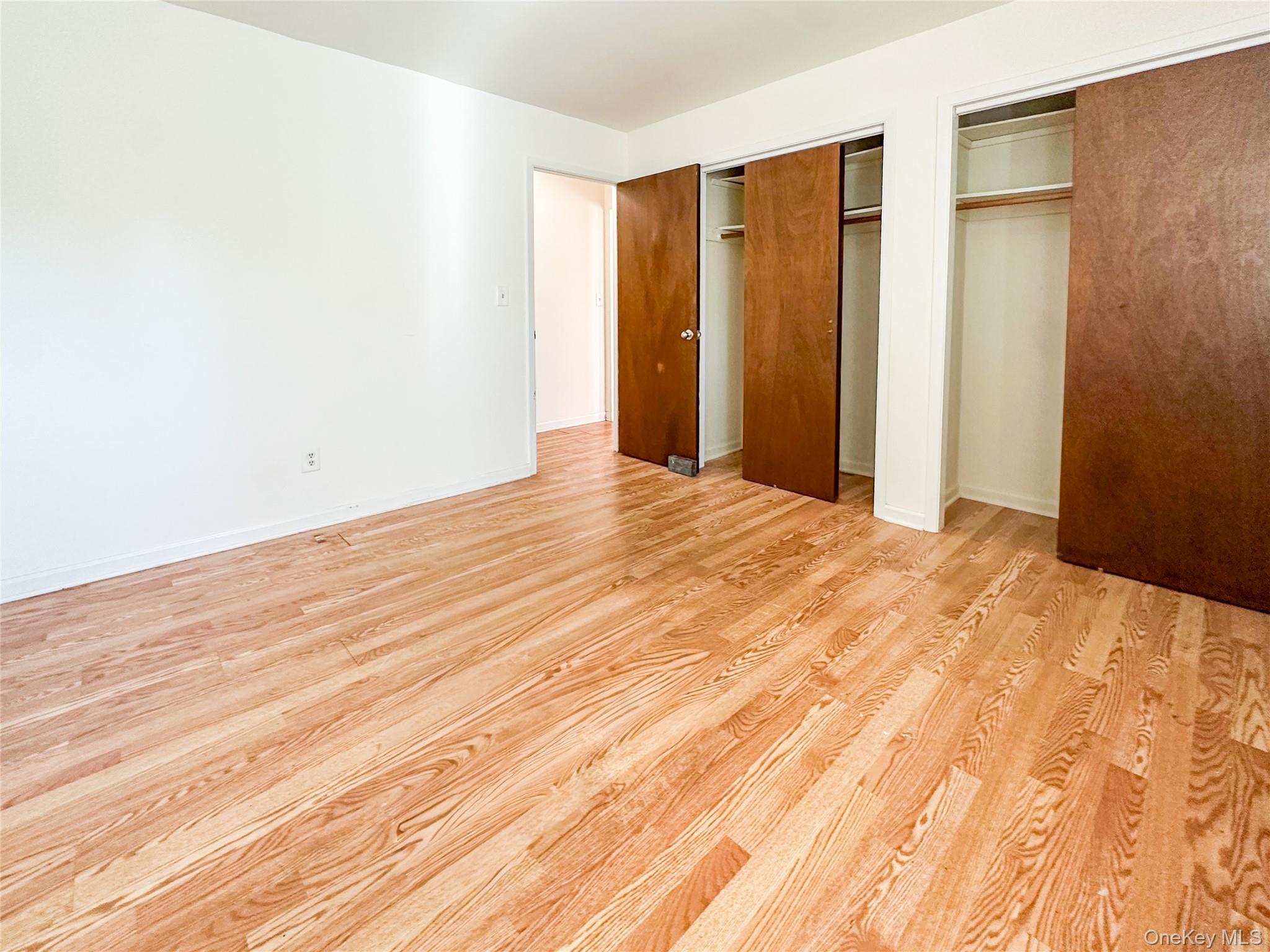 #15 photo, 18 Granada Crescent, White Plains , NY 10603