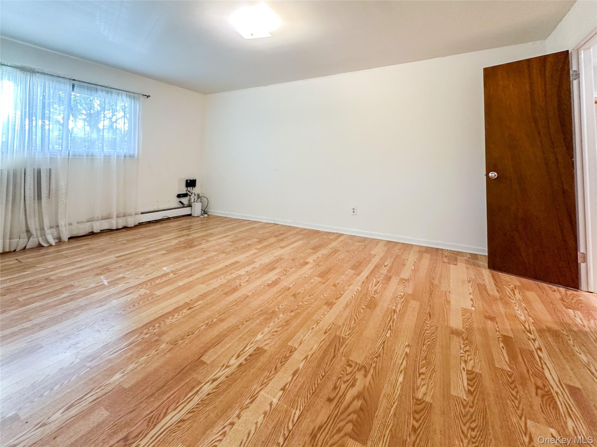 #17 photo, 18 Granada Crescent, White Plains , NY 10603