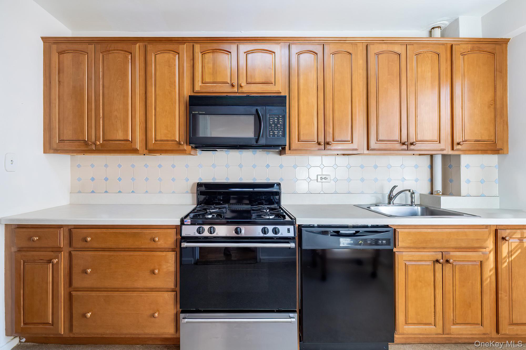 #6 photo, 3850 Sedgwick Avenue, Bronx , NY 10463