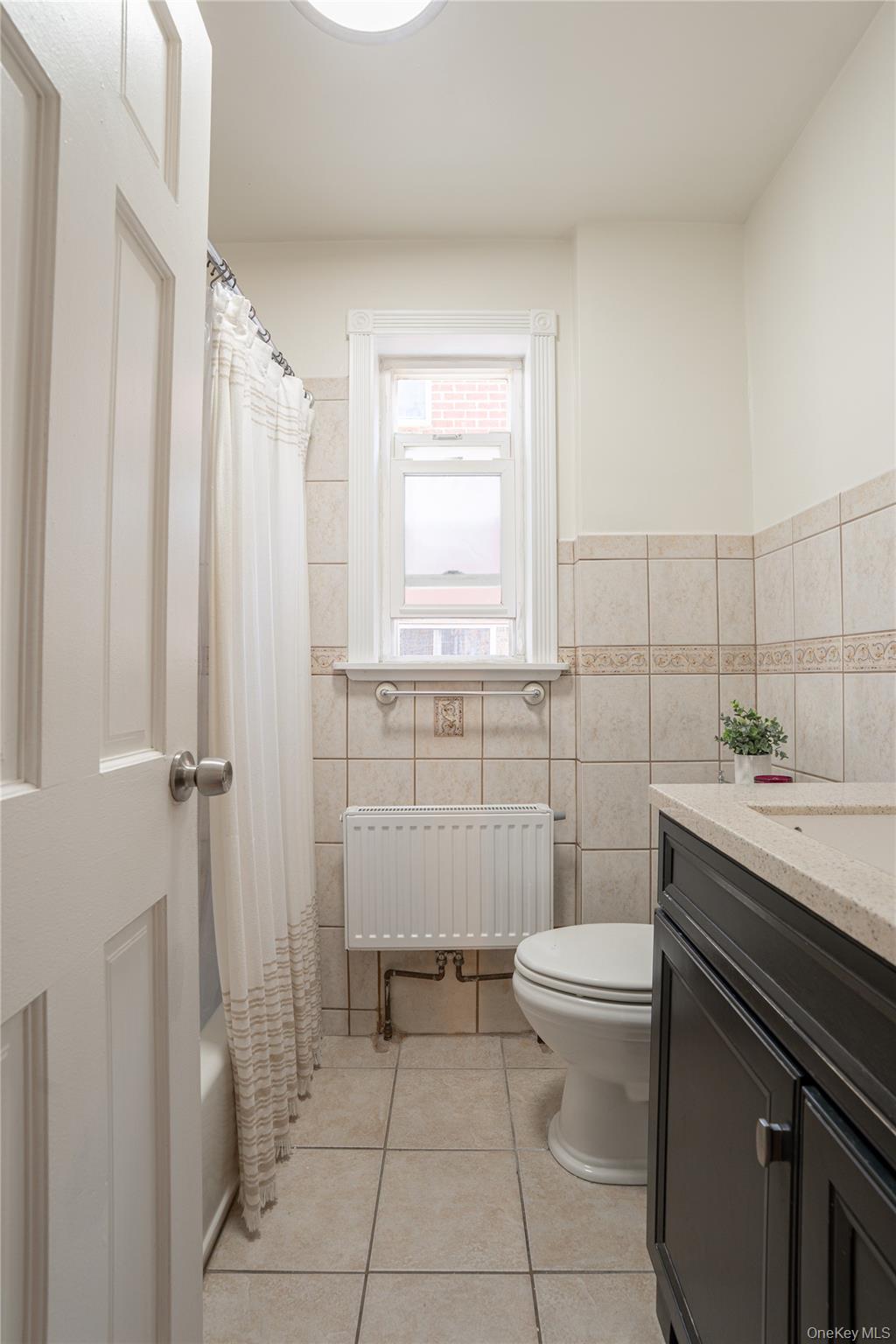 #14 photo, 955 E 212th Street, Bronx , NY 10469