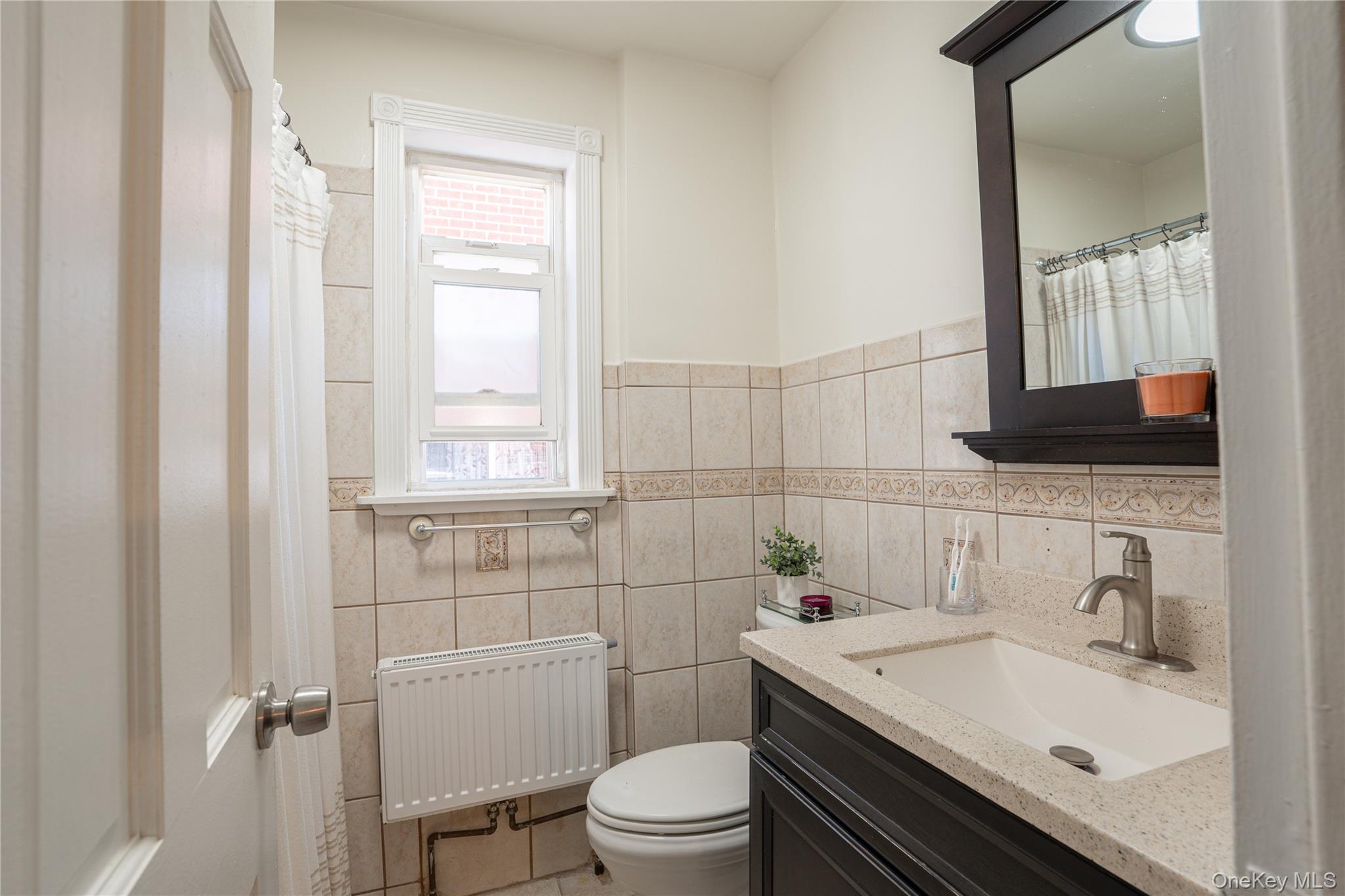 #15 photo, 955 E 212th Street, Bronx , NY 10469