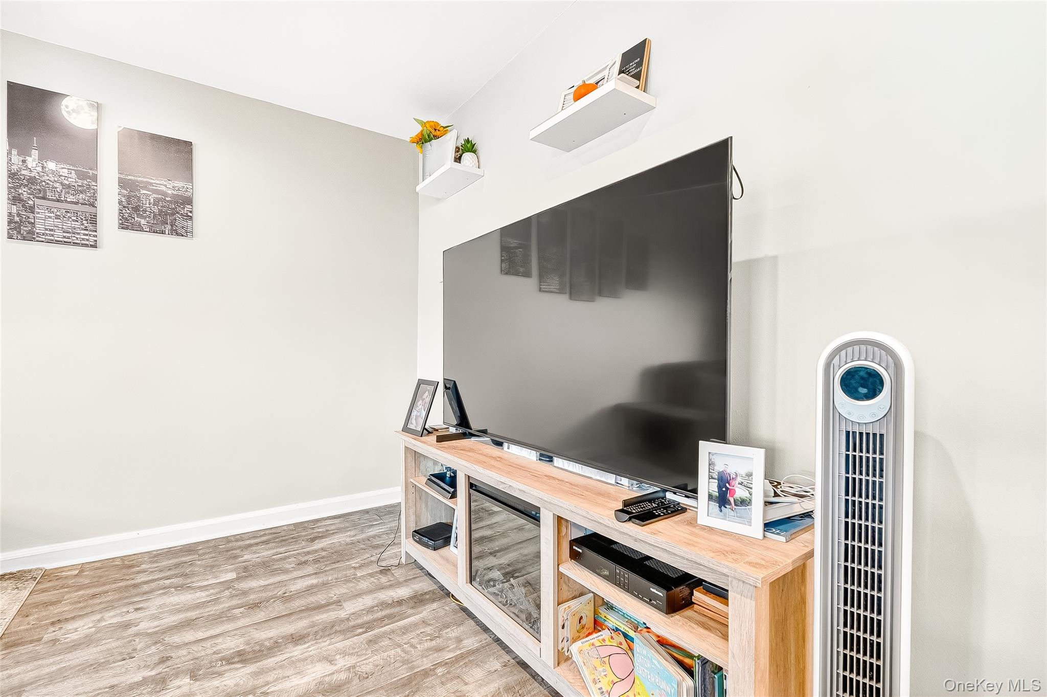 #13 photo, 340 Richbell Road, Mamaroneck , NY 10543