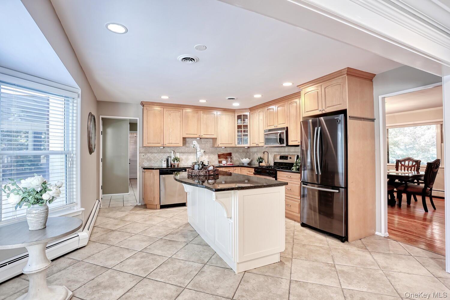 #8 photo, 122 Birch Lane, New City , NY 10956