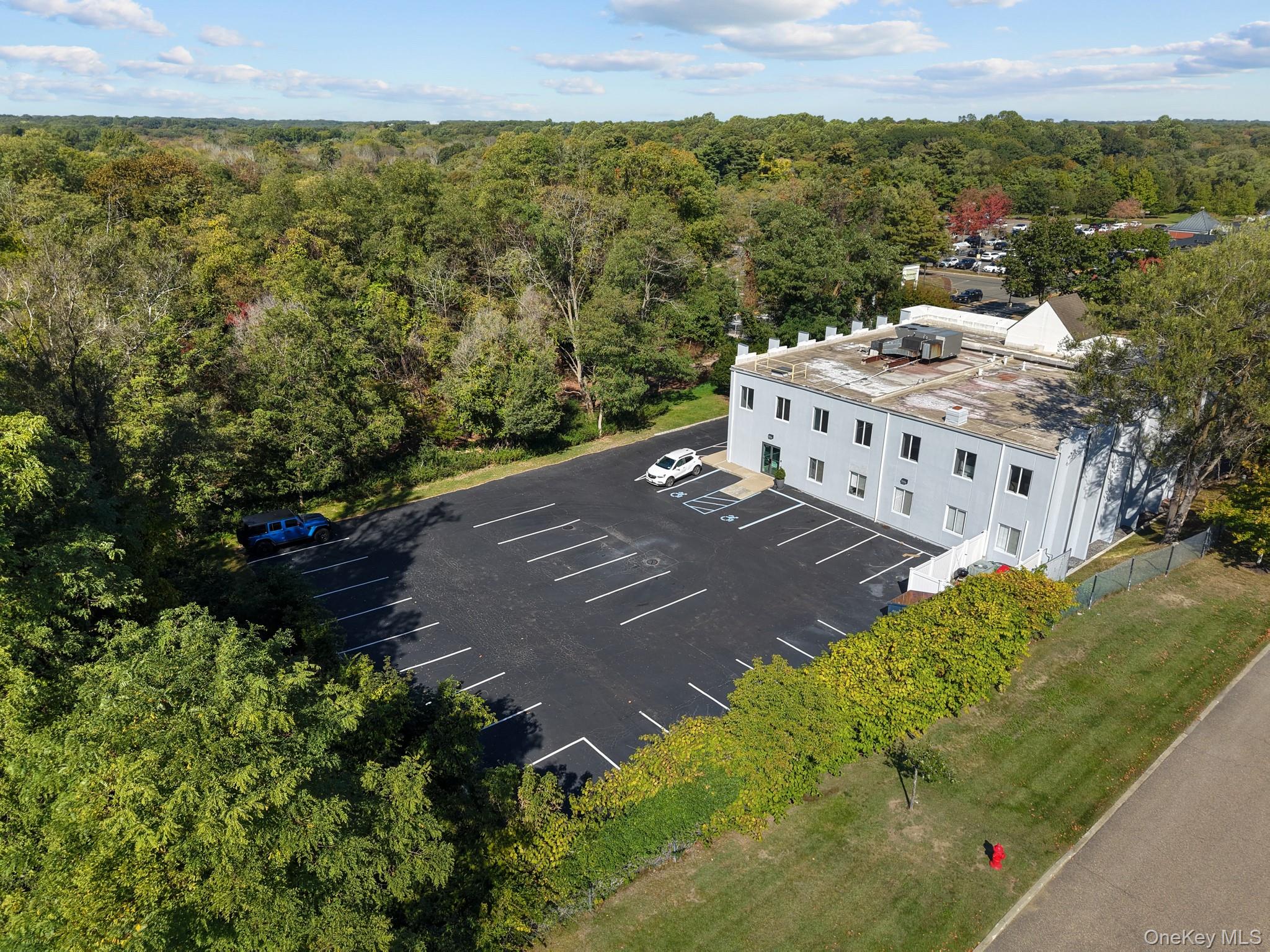 #15 photo, 308 W Main Street, サフォーク郡 Smithtown , NY 11787