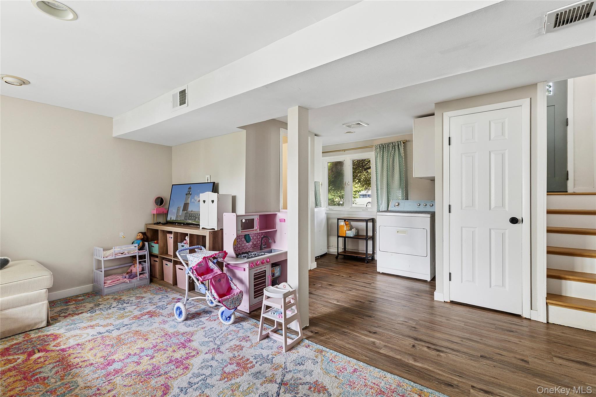 #14 photo, 19 Partridge Lane, सफ़ोक काउंटी East Setauket , NY 11733