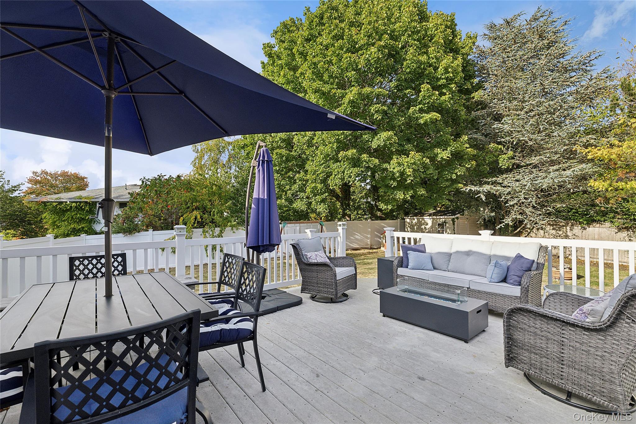 #16 photo, 19 Partridge Lane, सफ़ोक काउंटी East Setauket , NY 11733