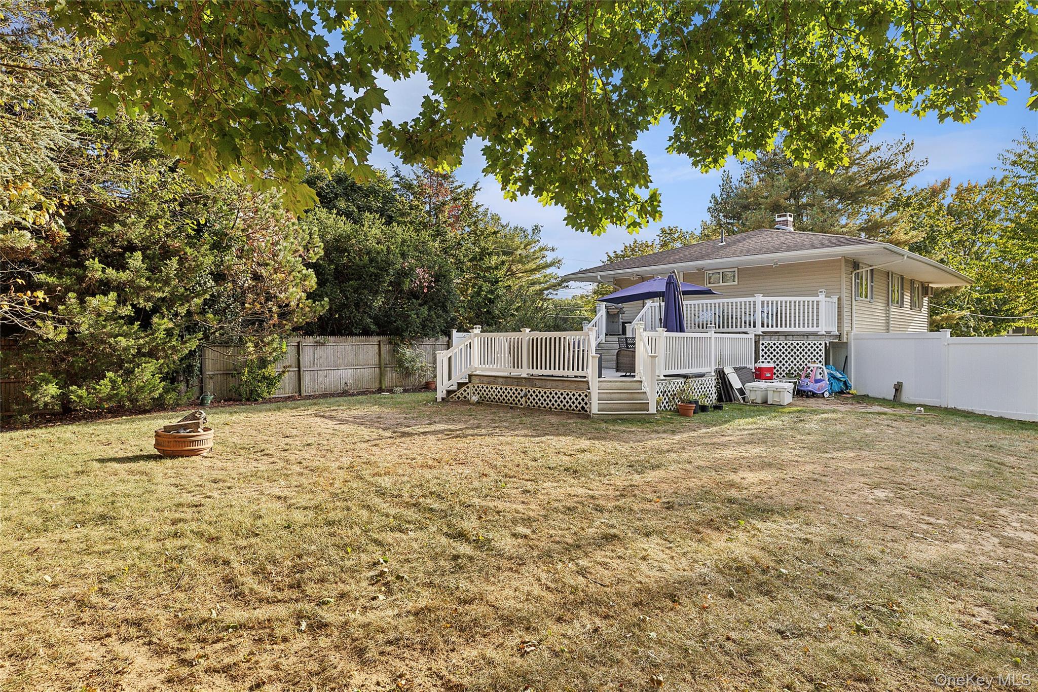 #17 photo, 19 Partridge Lane, सफ़ोक काउंटी East Setauket , NY 11733