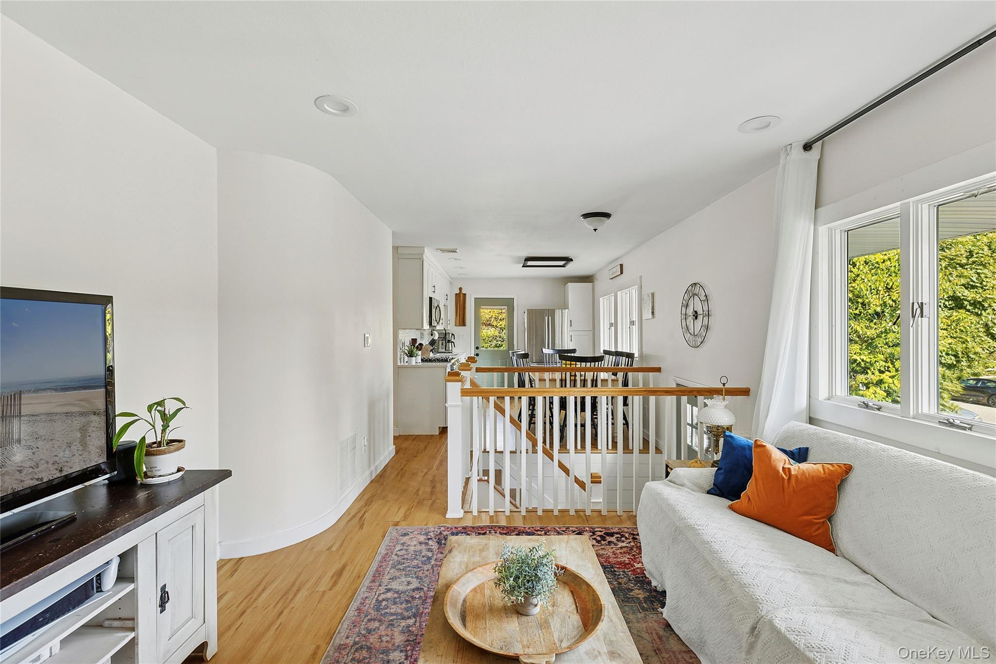 #4 photo, 19 Partridge Lane, सफ़ोक काउंटी East Setauket , NY 11733