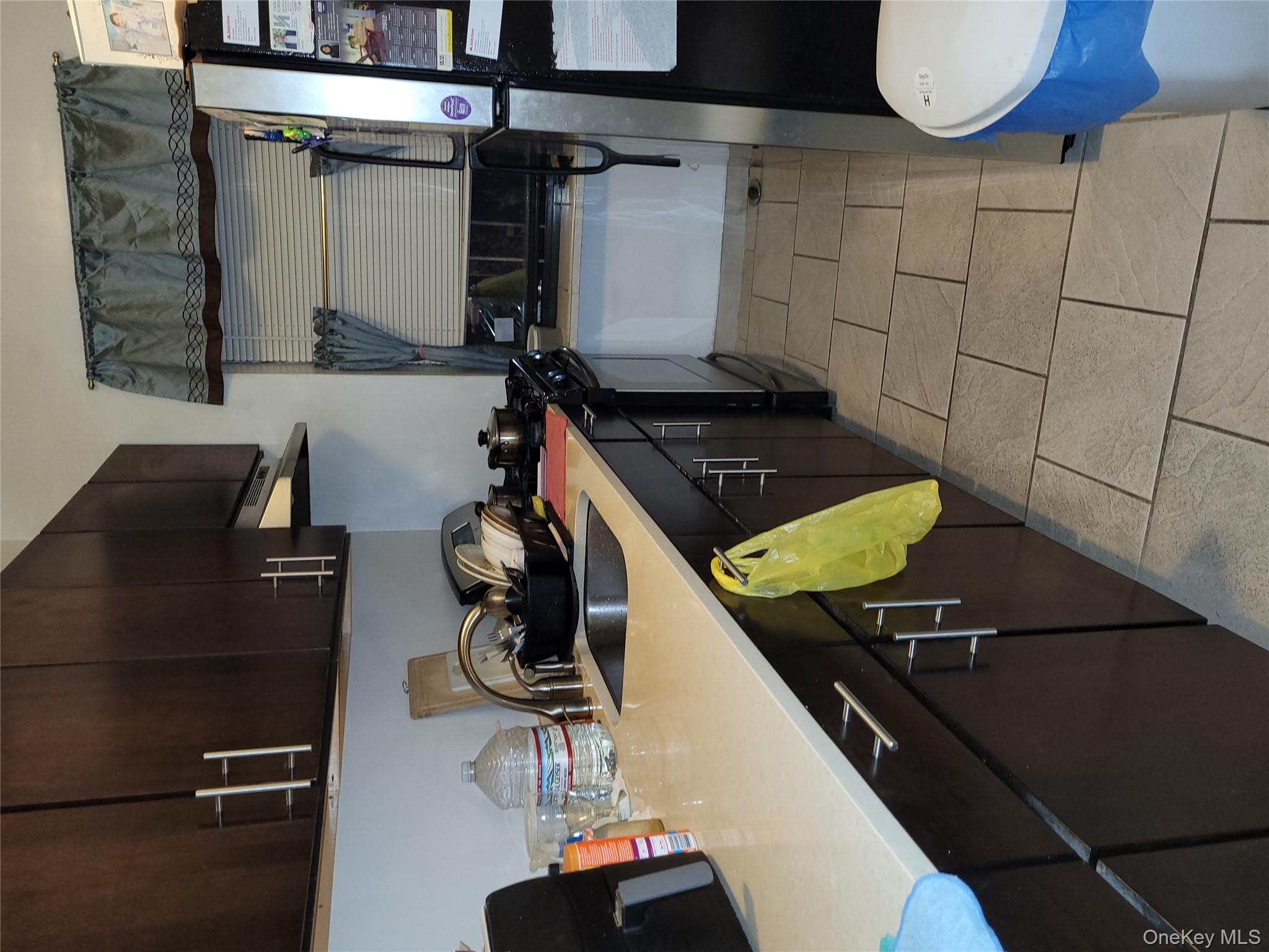 #1 photo, 2209 76th Street, クイーンズ区 East Elmhurst , NY 11370