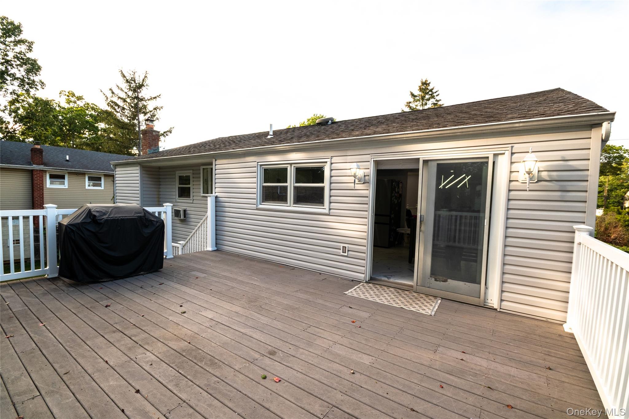 #12 photo, 380 Montgomery Avenue, West Babylon , NY 11704