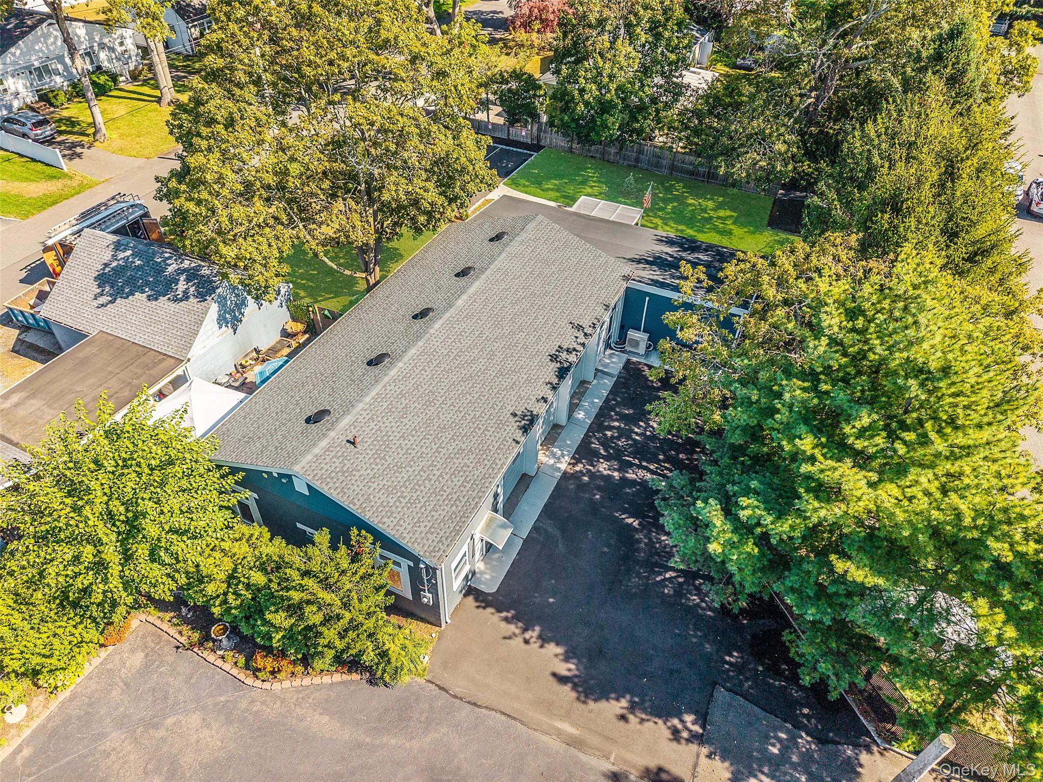 #15 photo, Third E Ldl Street, サフォーク郡 Patchogue , NY 11772