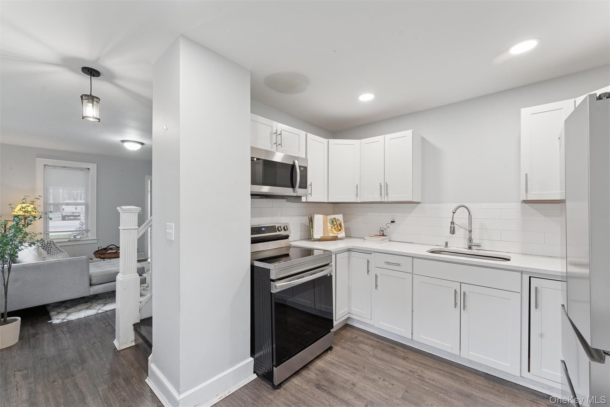 #4 photo, 242 Bayview Drive, Mastic Beach , NY 11951