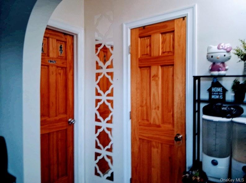 #5 photo, 117-34 Sutphin Boulevard, Jamaica , NY 11434