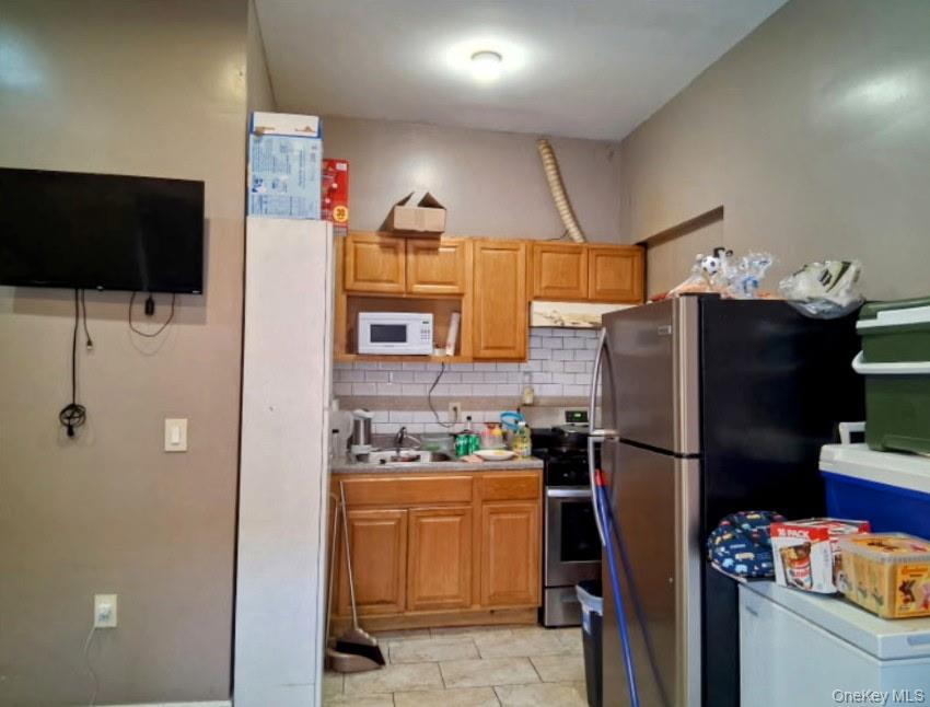 #6 photo, 117-34 Sutphin Boulevard, Jamaica , NY 11434