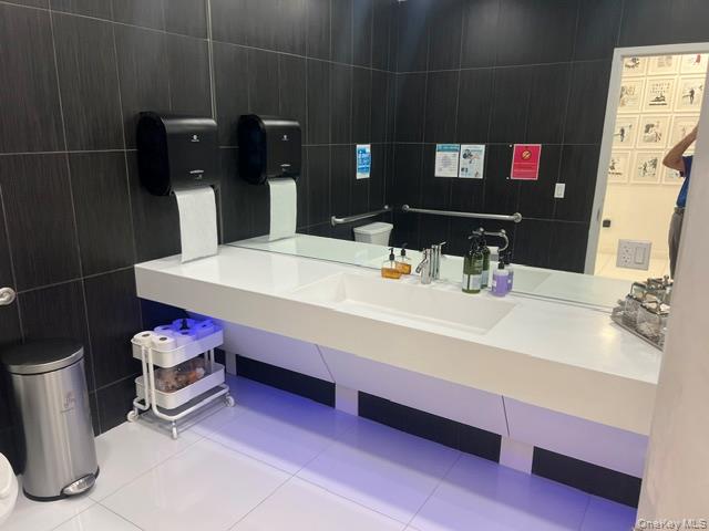 #13 photo, 39 Great Neck Road, ナッソー郡 Great Neck Plaza , NY 11021