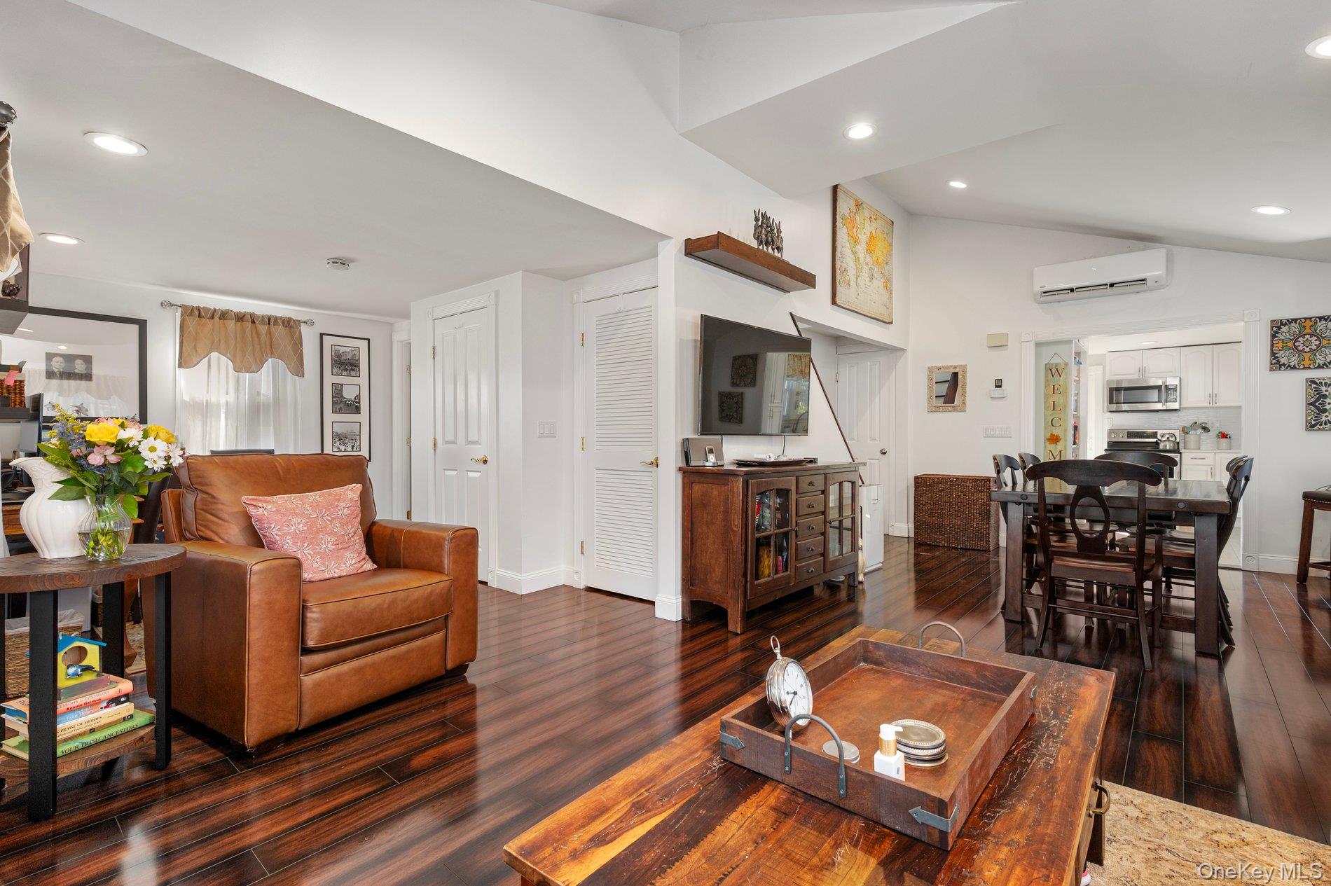 #8 photo, 2806 Wilson Avenue, ナッソー郡 Bellmore , NY 11710