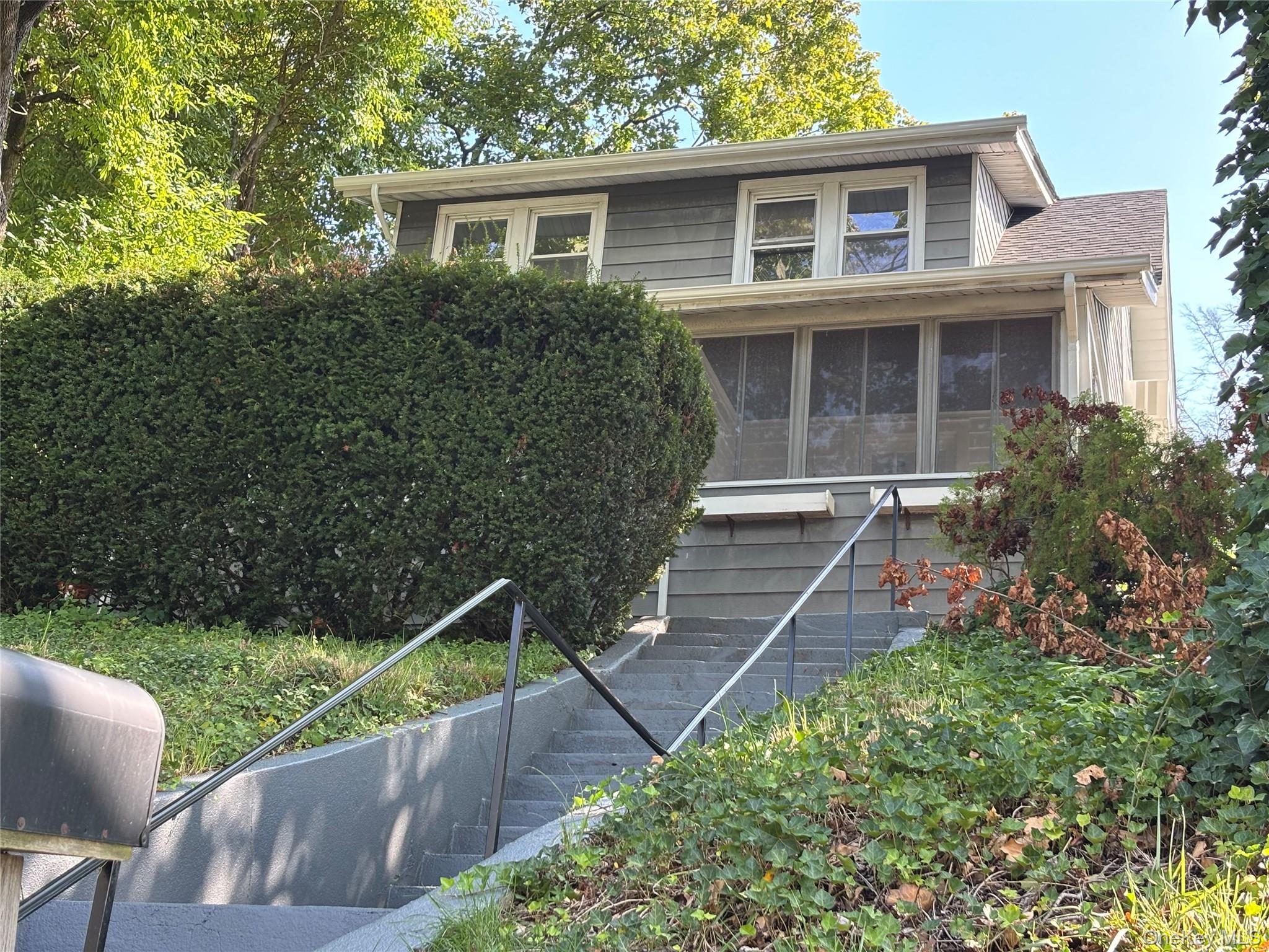 #1 photo, 19 Ellwood Street, ナッソー郡 Glen Cove , NY 11542