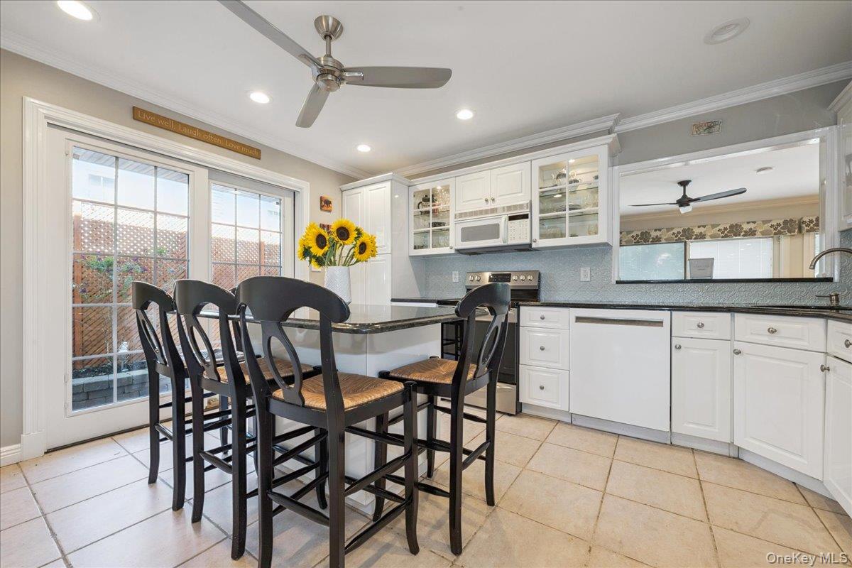 #10 photo, 2903 Preston Lane, Merrick , NY 11566