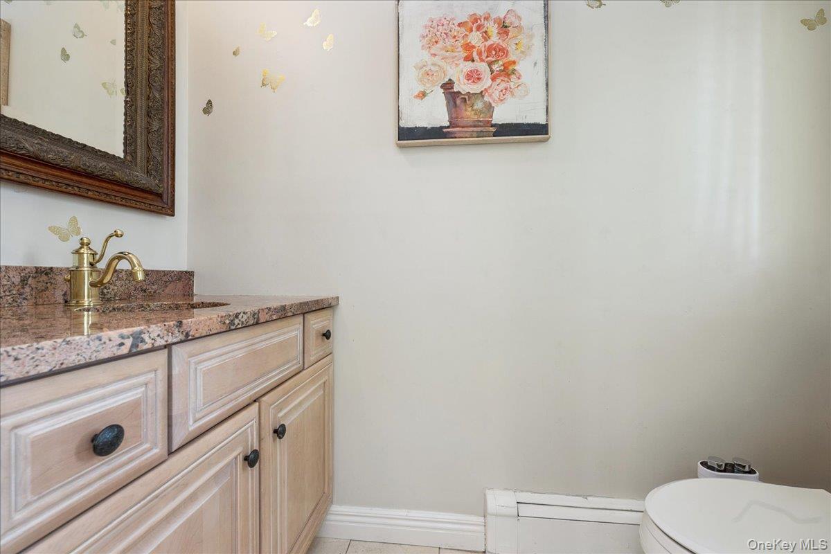 #15 photo, 2903 Preston Lane, Merrick , NY 11566