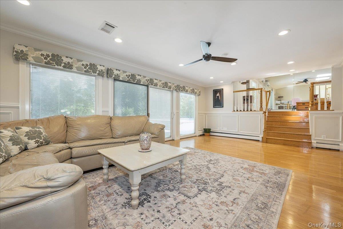 #20 photo, 2903 Preston Lane, Merrick , NY 11566