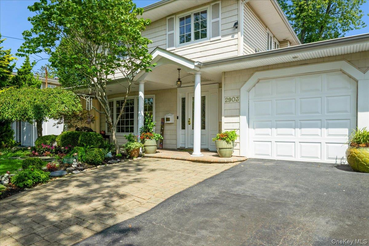 #3 photo, 2903 Preston Lane, Merrick , NY 11566