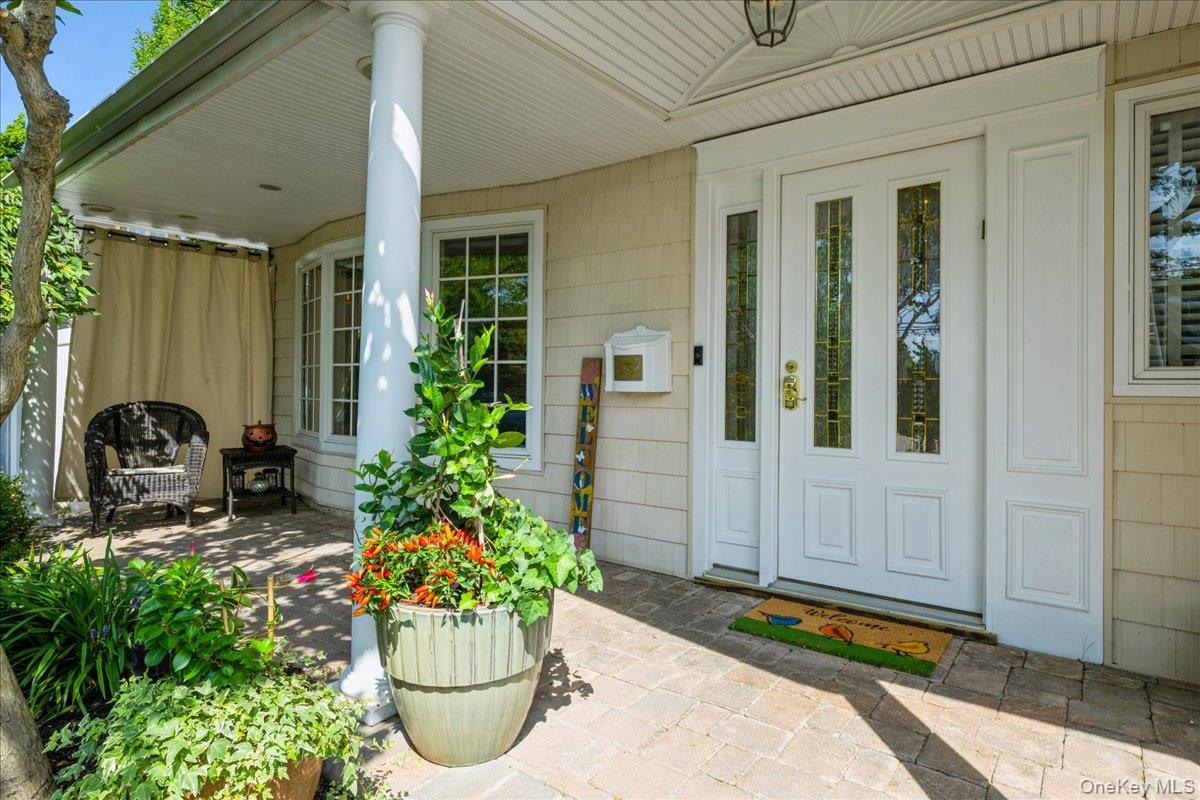 #4 photo, 2903 Preston Lane, Merrick , NY 11566