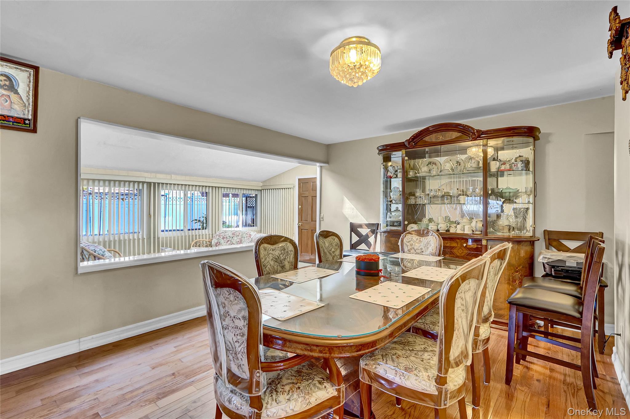 #10 photo, 29 Walnut Lane, Hicksville , NY 11801