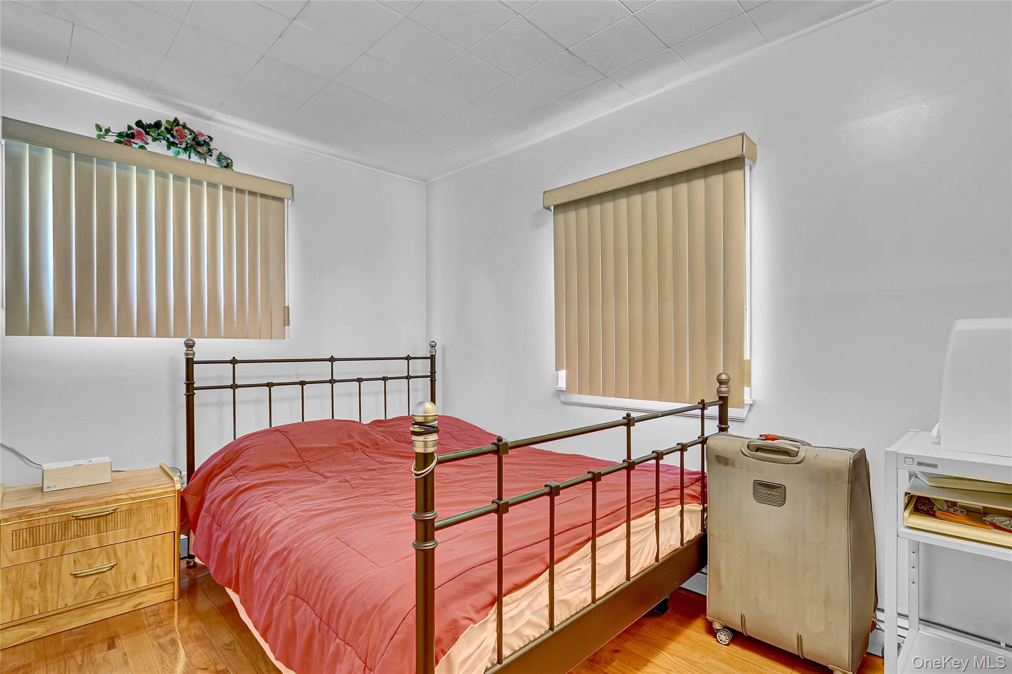 #15 photo, 29 Walnut Lane, Hicksville , NY 11801