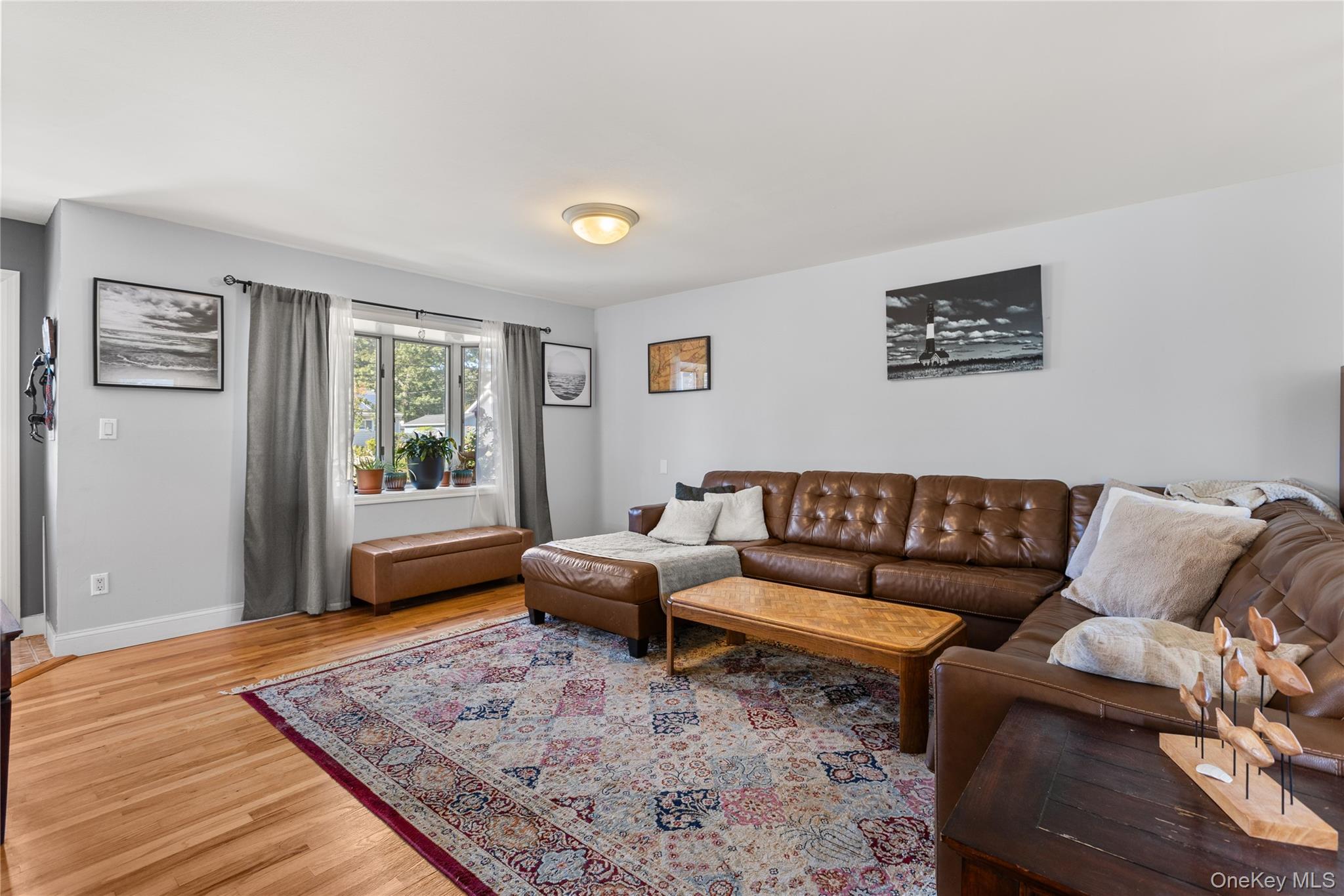 #4 photo, 1023 Carll Drive, Bay Shore , NY 11706